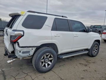 Toyota 2020 Toyota 4-Runner SR5 2020 4.0 Benzyna 270KM, zdjęcie 3