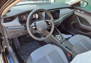 Skoda Octavia IV Liftback 1.5 TSI e-Tec Mild Hybrid 150KM 2025 Skoda Octavia 1.5 TSI 150KM DSG EDITION 130 SELECTION, fabryczny hak 1.5, zdjęcie 4