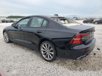 Volvo 2021 Volvo S60 2021r, B5, Momentum, 2.0L, AWD 2.0 Benzyna 247KM, zdjęcie 1