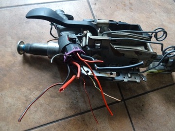 PASSAT B5 FL SLOUPEC VOLANT SPÍNACÍ SKŘÍŇKA