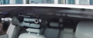 Видеорегистратор Mio MiVue J30 черный