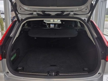 Volvo V60 II  Kombi Facelifting 2.0 B4 B 197KM 2025 VOLVO V60 B4 Core Combi 2.0 (197KM) 2025, zdjęcie 13