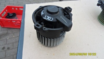 MITSUBISHI COLT VI ВЕНТИЛЯТОР 1736006902 MF016070-0701