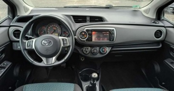 Toyota Yaris III Hatchback 5d 1.33 Dual VVT-i 99KM 2011 Toyota Yaris 1.3B Navi Kamera 2 KPL Opon Sprowadzony Oplacony 1.3, zdjęcie 27