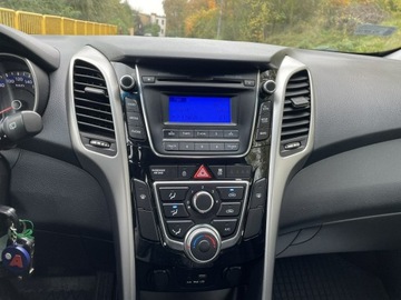 Hyundai i30 II Hatchback 3d Facelifting 1.4 MPI 100KM 2016 Hyundai i30 Benzyna Zarejestrowany Klima LED, zdjęcie 10