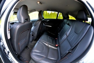 Volvo V60 I Kombi Facelifting 1.6 D2 115KM 2014 Volvo V60 Ocean Race Led Navi Skóra Full Opcja, zdjęcie 9