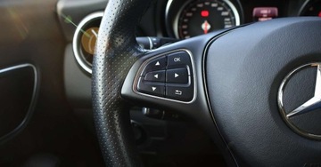 Mercedes CLA C117 Coupe Facelifting 1.6 180 122KM 2017 Mercedes-Benz CLA (Nr.107) 1.6 122 KM Automat Klima Parktrnik Tempomat Gwa, zdjęcie 20