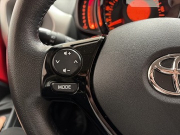 Toyota Aygo II Hatchback 5d 1.0 VVT-i 69KM 2015 Toyota Aygo 1.0 VVT-i X-play II (2014-) Toyota Ayg, zdjęcie 12