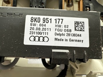 AUDI A4 B8 8T LAMPKA PODSUFITKI KABINY