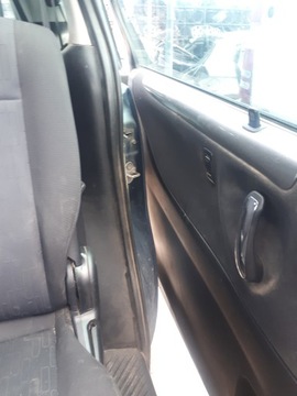 DVEŘE BOČNÍ POSUVNÉ LEVÉ ZADNÍ MAZDA MPV II 2003R