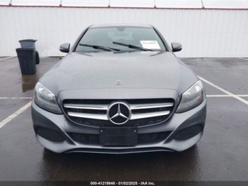 Mercedes Klasa C W205 2018 Mercedes-Benz Klasa C 300 2018 2.0l 2.0 Benzyna 241KM, zdjęcie 7