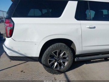 Chevrolet Suburban GMT900 2023 Chevrolet Suburban 2023r., 4x4, 5.3L 5.3 Benzyna 355KM, zdjęcie 4