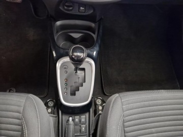 Toyota Yaris III 2017 Toyota Yaris Hybrid 100 Premium III (2011-2019) To, zdjęcie 18