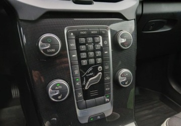 Volvo V40 II Hatchback Facelifting 1.5 T3 152KM 2019 Volvo V40 V40 Drive-E Dynamic Edition Vat Marza Salon PL 1 wl., zdjęcie 20