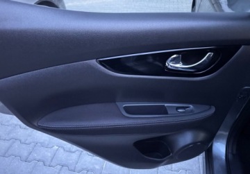 Nissan Qashqai II Crossover 1.2 DIG-T 115KM 2016 Nissan Qashqai Bezwypadekgwarancjajak nowepanorama4x kamera 1.2 Benzyna, zdjęcie 29