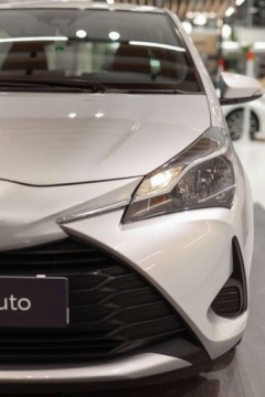 Toyota Yaris III Hatchback 5d Facelifting 2017 1.5 Dual VVT-iE 111KM 2017 Toyota Yaris 1.5 Active 1.5 BenzynaLPG 111KM, zdjęcie 17