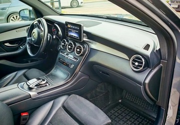 Mercedes GLC C253 SUV 2.1 220 d 170KM 2018 Mercedes-Benz GLC Pierwszy wlasciciel, z Polskiego salonu 2.1 Diesel, zdjęcie 15