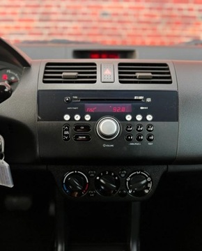 Suzuki Swift IV Hatchback 5d 1.3 92KM 2007 Suzuki Swift Automat Alu Isofix Gwarancja w cenie VFJF 1.3 Benzyna 92KM, zdjęcie 18