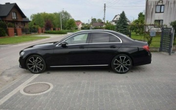 Mercedes Klasa E W213 2019 Mercedes-Benz Klasa E 2.0D 2019r AMG Super Stan Sprowadzony Oplacony 2.0, zdjęcie 13
