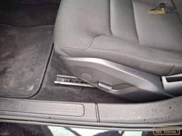 Volvo V60 II  Kombi 2.0 D3 150KM 2020 Volvo V60 2,0 D3 150KM klima elektryka led alu navi tempomat oplacony 2.0, zdjęcie 17