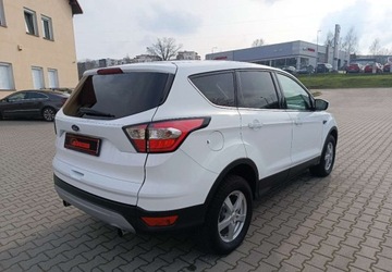 Ford Kuga II SUV Facelifting 1.5 EcoBoost 120KM 2017 Ford Kuga Przebieg 51.000 km - silnik 1,5 - 120 KM 1.5 Benzyna 120KM, zdjęcie 8