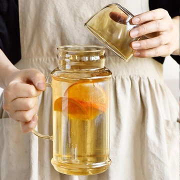 Стеклянный кувшин для горячей и холодной воды. Кувшин для холодной воды.