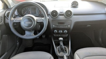 Audi A1 I Hatchback 3d 1.2 TFSI 86KM 2012 Audi A1 3-drzwiowe 1.2i 86PS OPŁACONY, zdjęcie 23