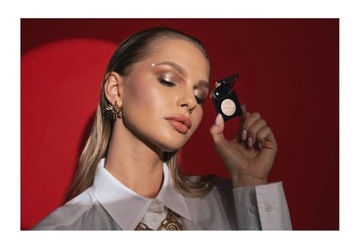 Тени для век «Звезды со звезд» AIRGLOW TOPPER #01 DAYLIGHT