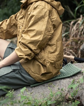 СКЛАДНОЙ КОВРИК ДЛЯ ТУРИСТИЧЕСКОГО СИДЕНЬЯ