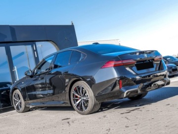 BMW Seria 5 G90-91 Touring 2.0 520d 197KM 2025 BMW Seria 5 520d Sport Sedan 2.0 (197KM) 2025, zdjęcie 4