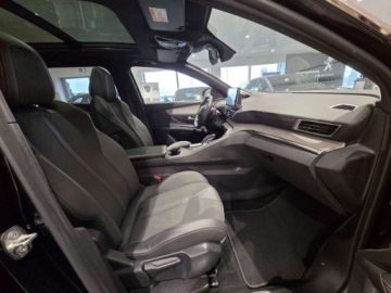 Peugeot 5008 II Crossover Facelifting 1.2 PureTech 130KM 2022 Peugeot 5008 1.2 PureTech GT EAT8 7os. Gwrancja Dealer 1.2 Benzyna 130KM, zdjęcie 6