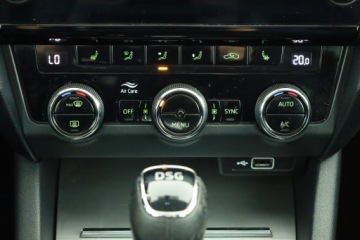 Skoda Octavia III Kombi Facelifting 1.5 TSI ACT 150KM 2019 Skoda Octavia 1.5 TSI, Salon Polska, zdjęcie 10