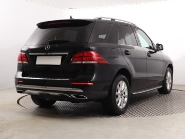 Mercedes GLE W166/C292 SUV 2.1 250d 204KM 2018 Mercedes GLE GLE 250 d, Salon Polska, zdjęcie 4