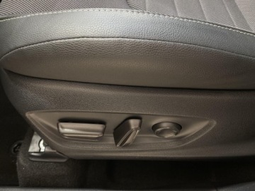 Toyota C-HR II SUV 1.8 Hybrid 140KM 2023 Toyota C-HR 1.8 Hybrid Executive Toyota C-HR 1.8 E, zdjęcie 20