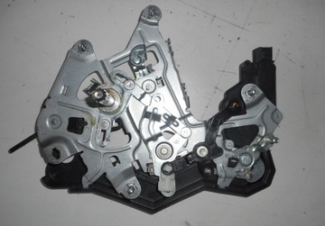 HYUNDAI H1 II 07- ZÁMEK DVEŘE POSUVNÝCH LEVÝ