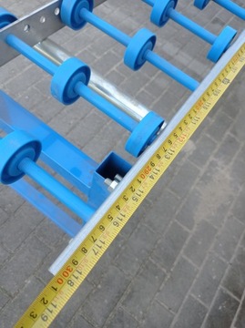 Przenośnik rolkowy stół rolkowy rolki podające super stan 3m x 7 szt.