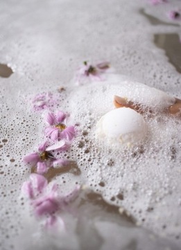 НАБОР ДЛЯ ИЗГОТОВЛЕНИЯ АРОМАТИРОВАННЫХ ШАРИКОВ ДЛЯ ВАННЫ