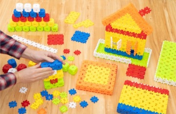 КОНСТРУКТОРЫ ДЛЯ СТРОИТЕЛЬСТВА МАТЕМАТИЧЕСКИХ ЗАДАНИЙ ВАФЛИ 248 шт ПАЗЛ