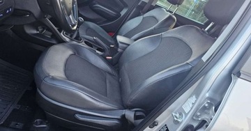 Hyundai ix35 SUV Facelifting 1.7 CRDi 115KM 2015 Hyundai ix35 Skora plus material , nawigacja, Kamera 1.7 Diesel 116KM, zdjęcie 21