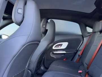 Mercedes CLA C118/X118 2025 MERCEDES-BENZ CLA 220 4-Matic AMG Line 1.5 (190KM) 2025, zdjęcie 9