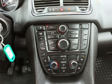 Opel Meriva II Mikrovan Facelifting 1.4 Turbo ECOTEC 120KM 2015 Opel Meriva 1.4 Benzyna, 120KM, zdjęcie 16