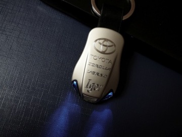 БРЕЛОК OPEL BMW SKODA PEUGEOT HYUNDAI SEAT FORD KIA AUDI DACIA VOLVO гравировка