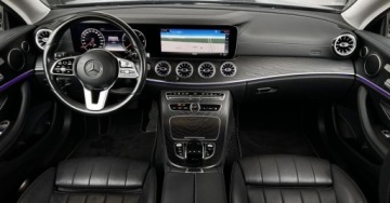 Mercedes Klasa E W213 Coupe 2.0 300d 245KM 2020 Mercedes-Benz Klasa E E300d Coupe AMG C238 Distronic Led Elektryczne Fotel, zdjęcie 16