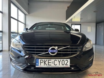 Volvo V60 I Kombi Facelifting 2.0 T3 DRIVE-E 152KM 2018 Volvo V60 T3 Momentum skoraTFTalu17bezwypadek f-ra-VAT23serwis w ASO Volvo, zdjęcie 4