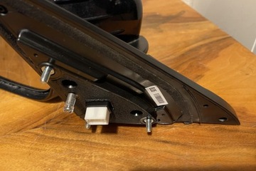 ZRCÁTKO LEVÉ SSANGYONG KORANDO (C300) E13049890 1.6L DIESEL 94KW 2019