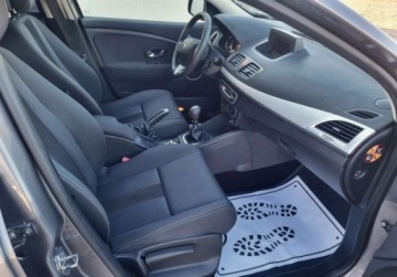 Renault Megane III Hatchback 1.6 16v 110KM 2010 Renault Megane SLICZNY 1.6 Benzyna BOGATA WERSJA Oryginal ZADBANY Niski Pr, zdjęcie 8