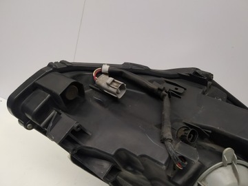 2009-2011R TOYOTA AVENSIS T27 SVĚTLOMET SVĚTLO PŘEDNÍ PRAVÝ ČOČKA