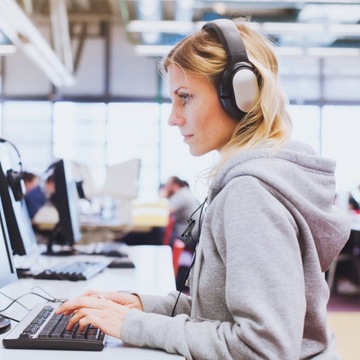 МИНИ-БЕСПРОВОДНОЙ ПЕТЛИЧНЫЙ МИКРОФОН С ЗАЖИМОМ