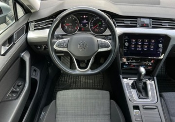 Volkswagen Passat B8 Limousine Facelifting 2.0 TSI 190KM 2021 Volkswagen Passat Business Pakiety, ACC, Podgrzewany fotel ergoComfort, G, zdjęcie 6