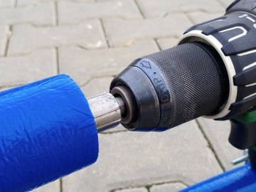 ТУРБОЗМИОТ - измельчитель сорняков для брусчатки - с приводом от отвертки